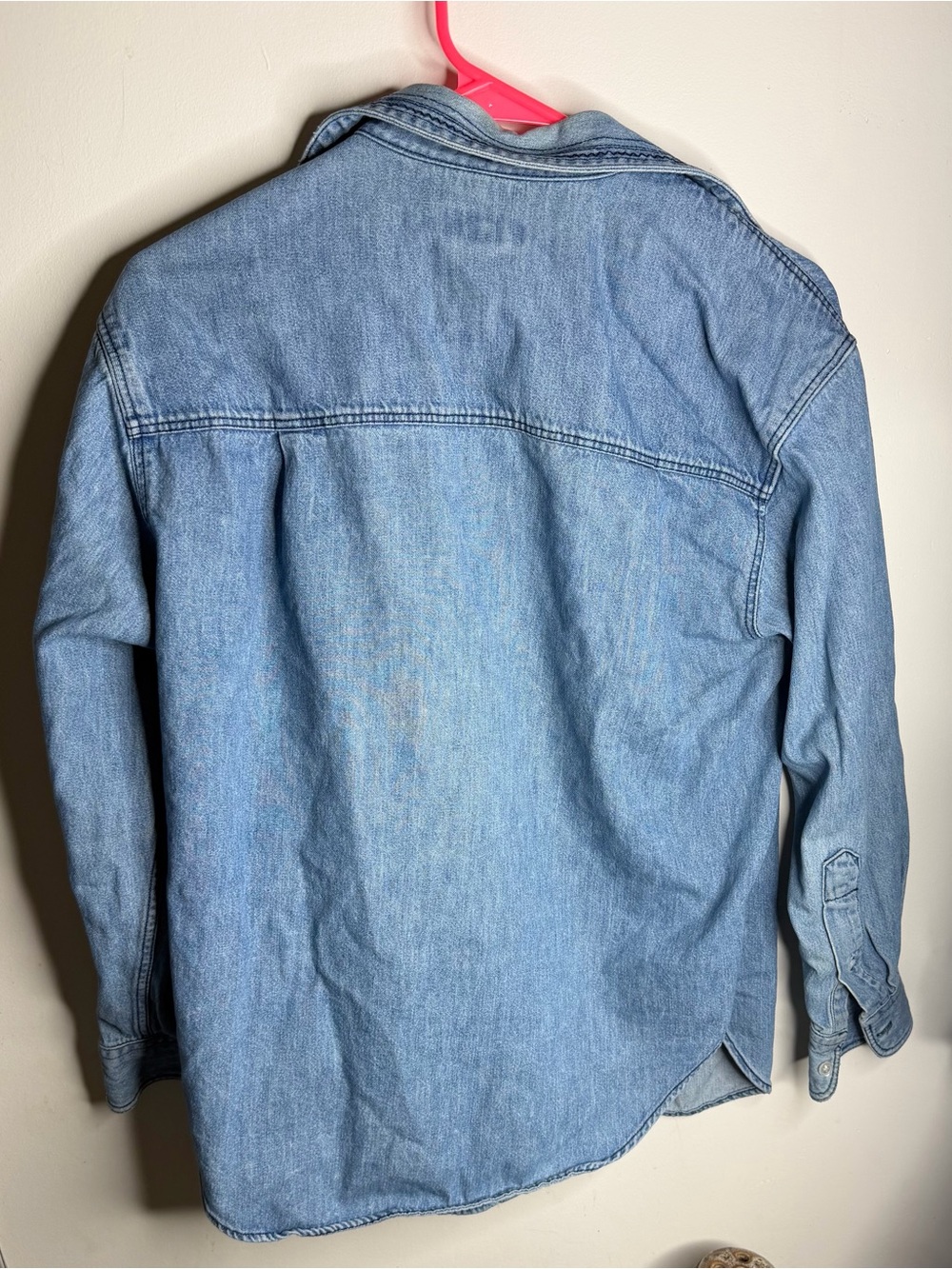 Banana Republic Light Blue Denim Button-Down Shirt vintage - Picture 2 of 3